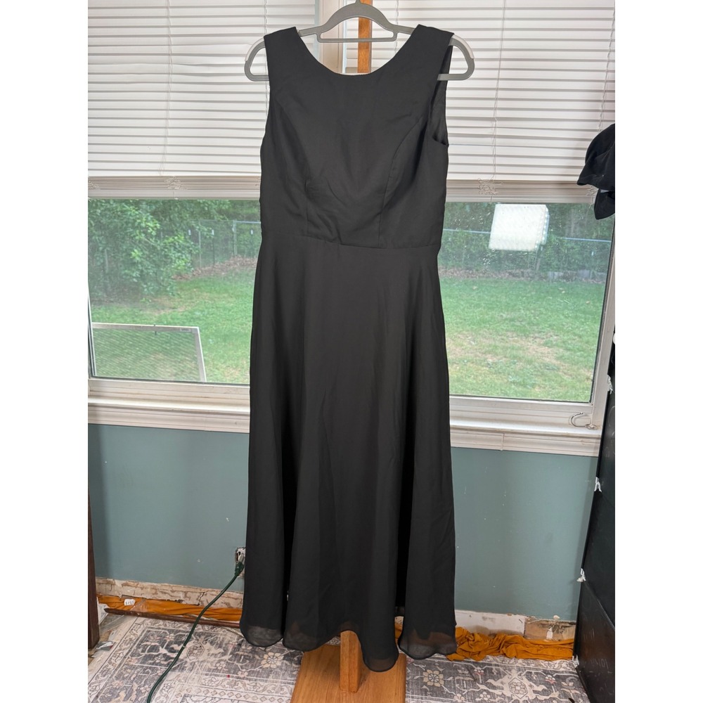 Formal Dress Black Sleeveless V-Neck‎ A-Line Evening Gown Size 12 NWT